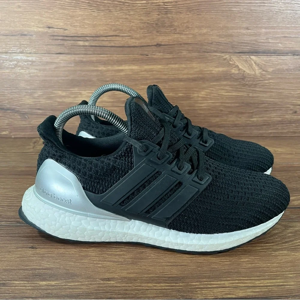 Adidas Ultraboost 4.0 Athletic Sneakers‎ Women’s Size 7 Shoes